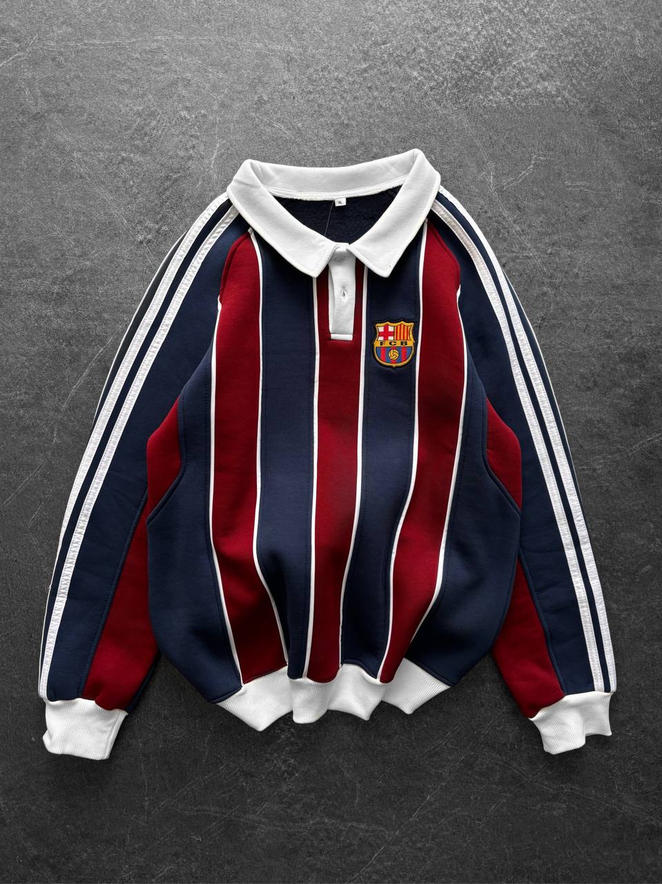 سويت شيرت برشلونة بقبة