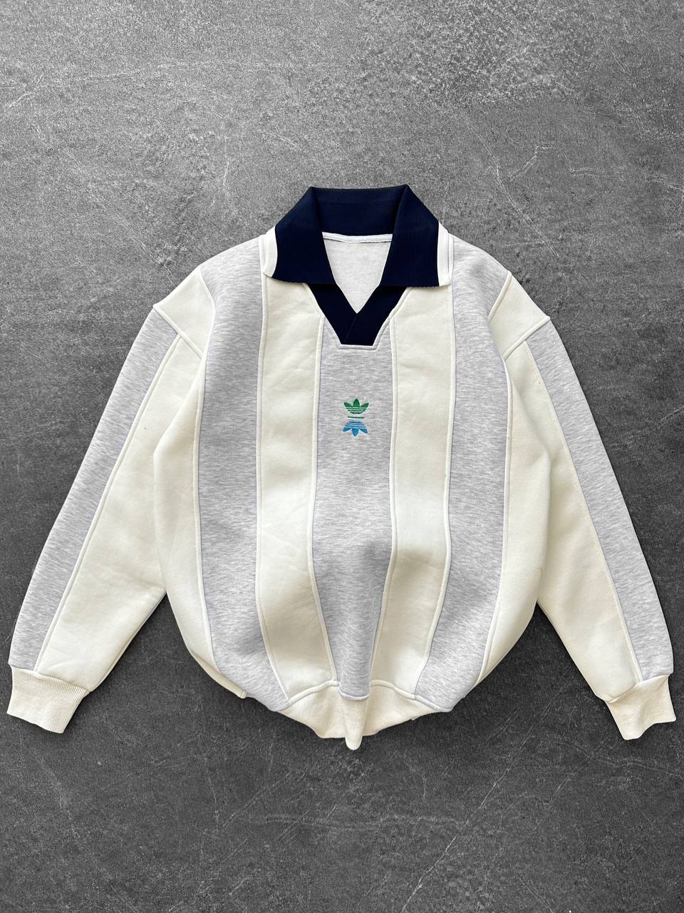 سويت شيرت اديداس اوفر سايز للشباب و الصبايا