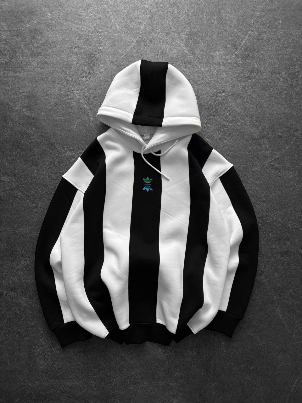 هودي اديداس اوفر سايز