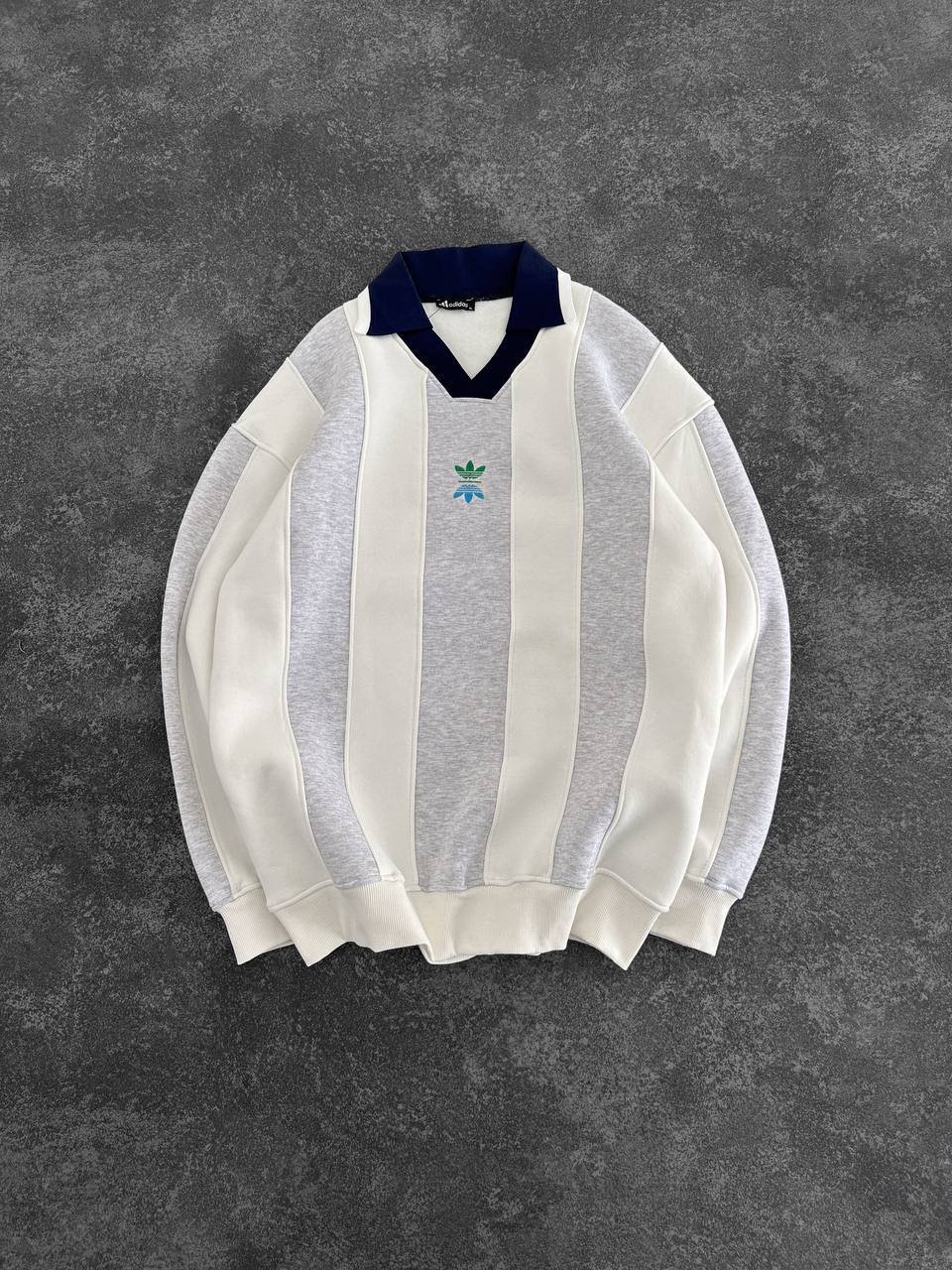Adidas old moeny style